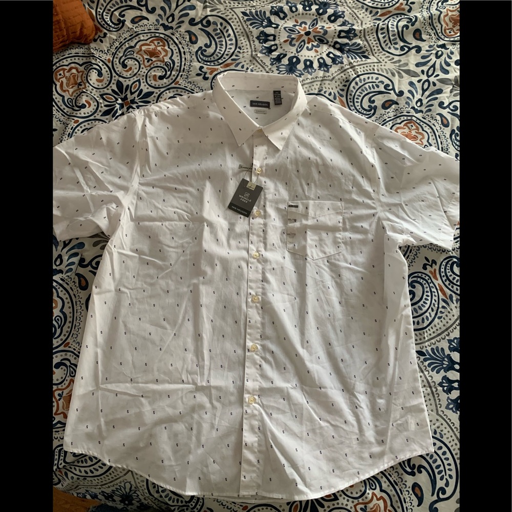 Men’s short sleeve button up shirt